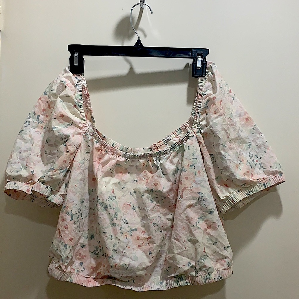 H&M floral crop top